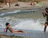 Click to view big image sexybiki.com_voyeur-at-nudistbeach-fkk-12317937951141459227.jpg