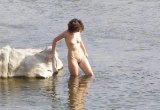 Click to view big image sexybiki.com_voyeur-at-nudistbeach-fkk-12317938001163179401.jpg